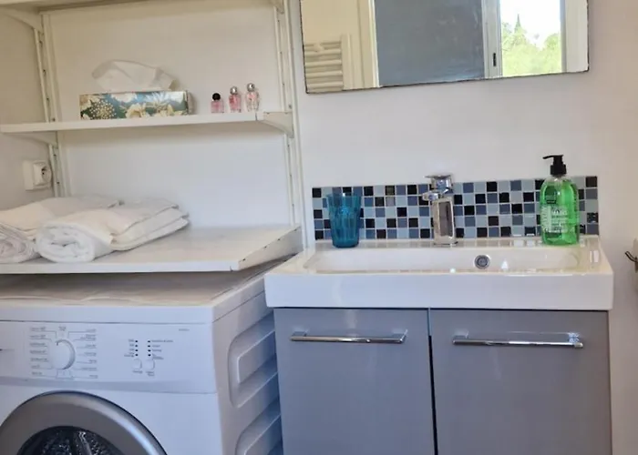 Monica * ヴァロリス